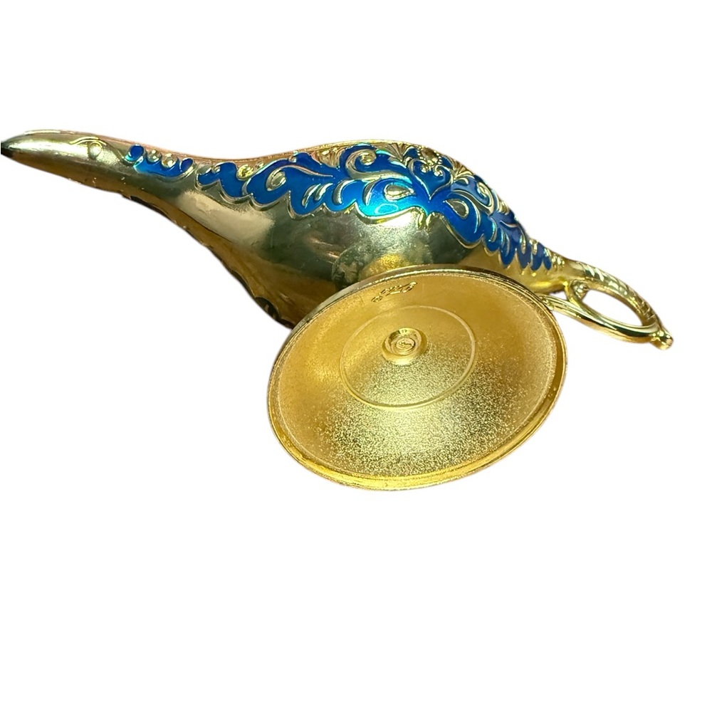 Vintage Aladdin Magic Lamp Genie Collector’s Edition/Wedding table Decor 9”x4.5” - Picture 3 of 5